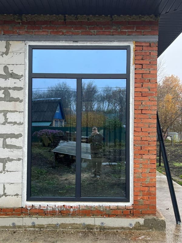 Окна REHAU в частном доме: фотография проекта 1 из 2